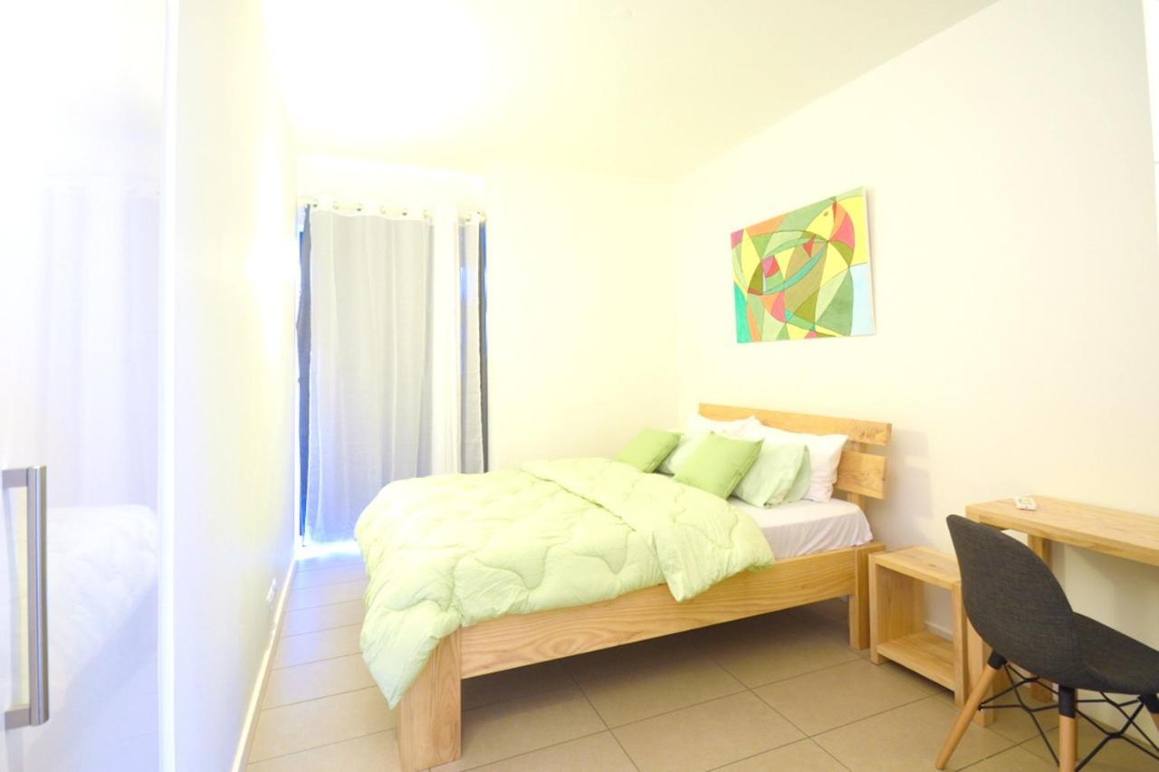 Apartment With 3 Bedrooms In Roches Noires, With Wonderful Sea View, Shared Pool, Terrace Rivière du Rempart Eksteriør bilde