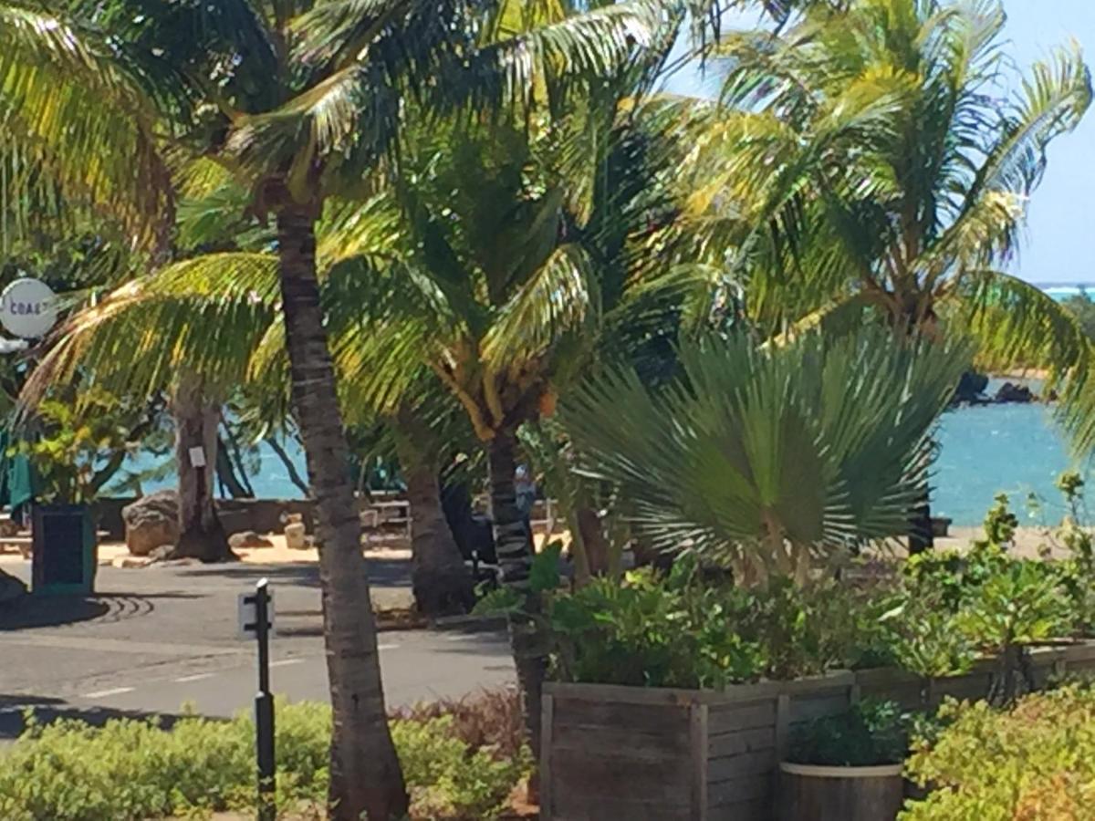 Apartment With 3 Bedrooms In Roches Noires, With Wonderful Sea View, Shared Pool, Terrace Rivière du Rempart Eksteriør bilde