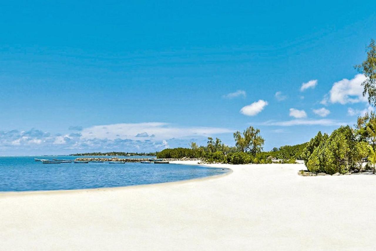 Apartment With 3 Bedrooms In Roches Noires, With Wonderful Sea View, Shared Pool, Terrace Rivière du Rempart Eksteriør bilde